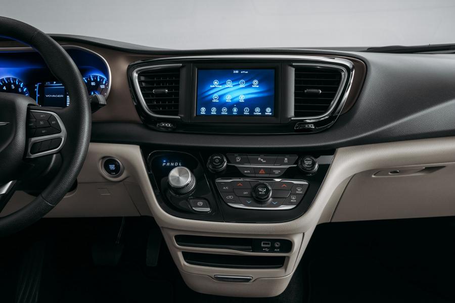 Торпедо Chrysler Voyager (RU) 2019 года  (фото 2 из 11)
